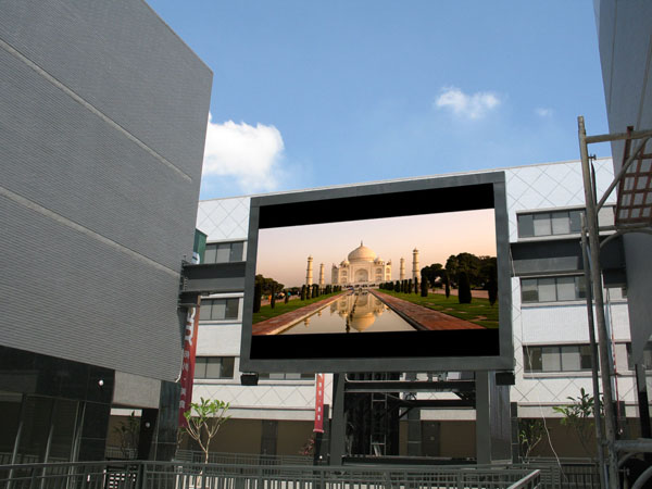 What is outdoor led display